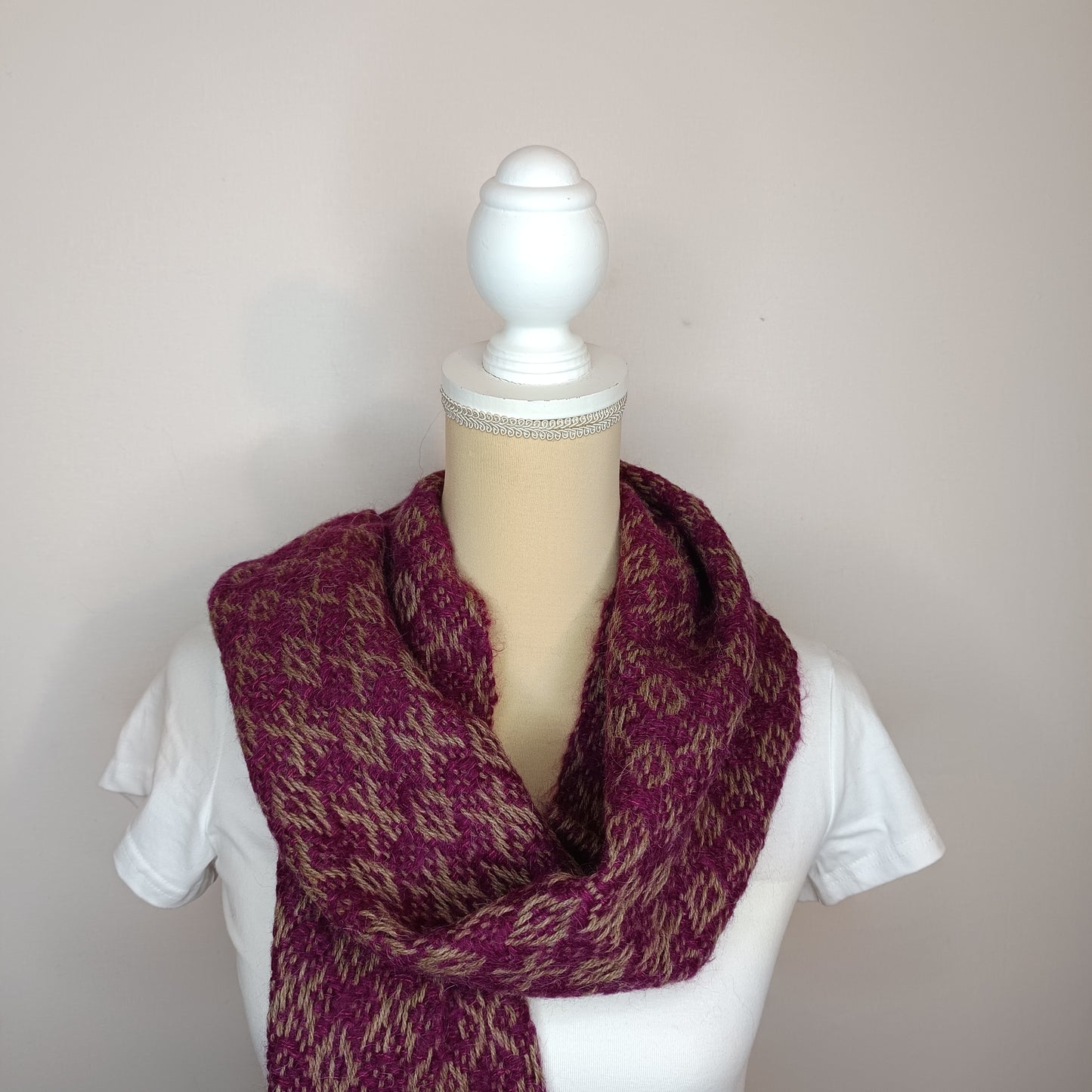 Echarpe en mérinos, baby alpaga et soie - marron  et  fuchsia - Tissage artisanal