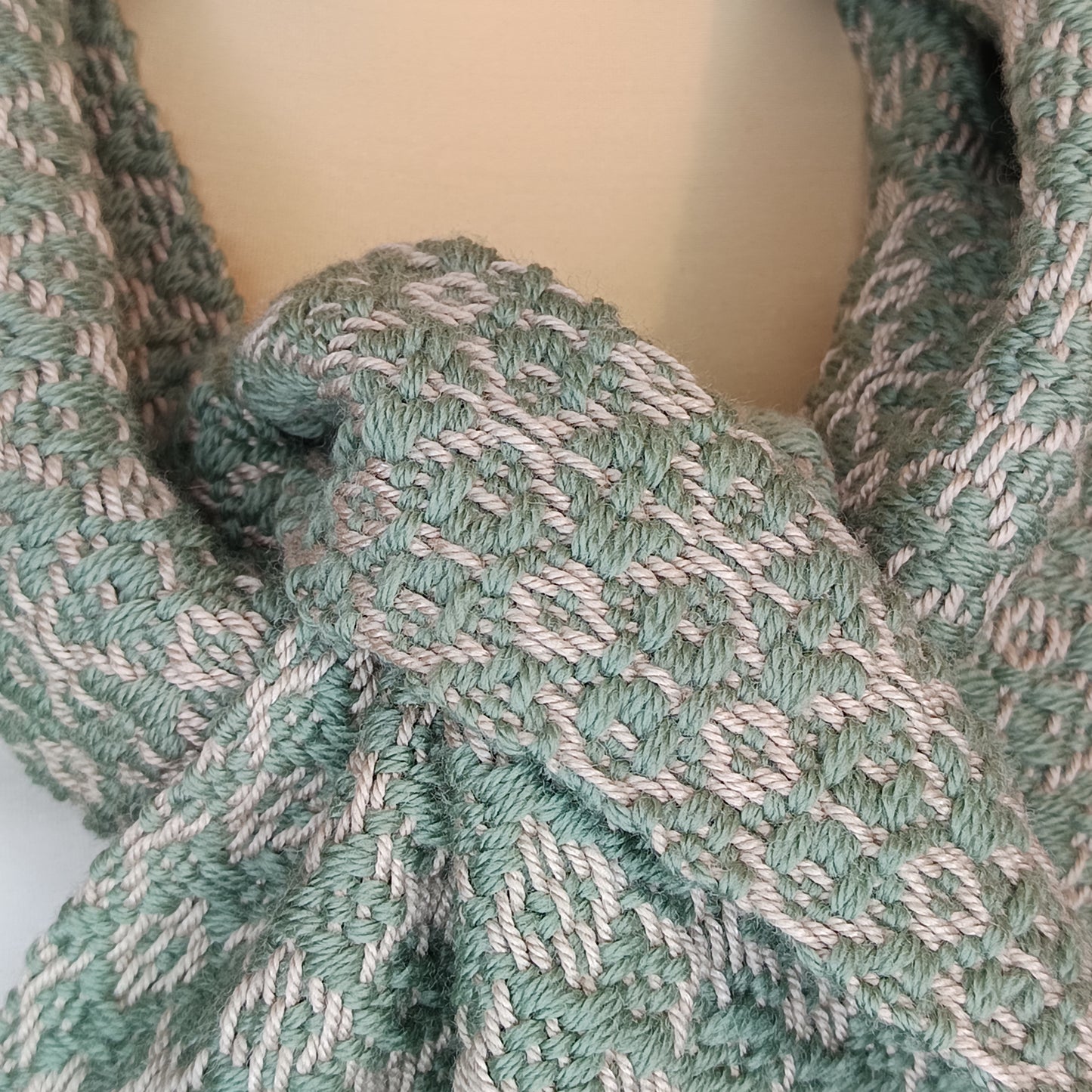 Echarpe Soie et Mérinos - ficelle et vert- tissage artisanal