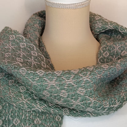 Echarpe Soie et Mérinos - ficelle et vert- tissage artisanal