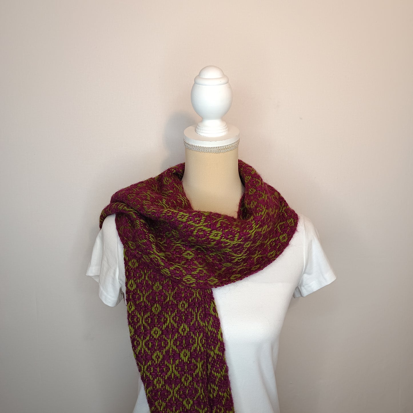 Echarpe vert et fuchsia en Mérinos, Soie et Baby-Alpaga - Tissage artisanal