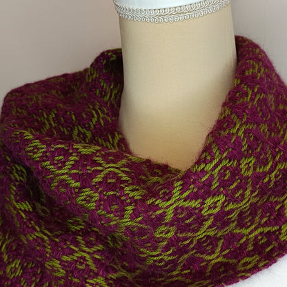 Echarpe vert et fuchsia en Mérinos, Soie et Baby-Alpaga - Tissage artisanal